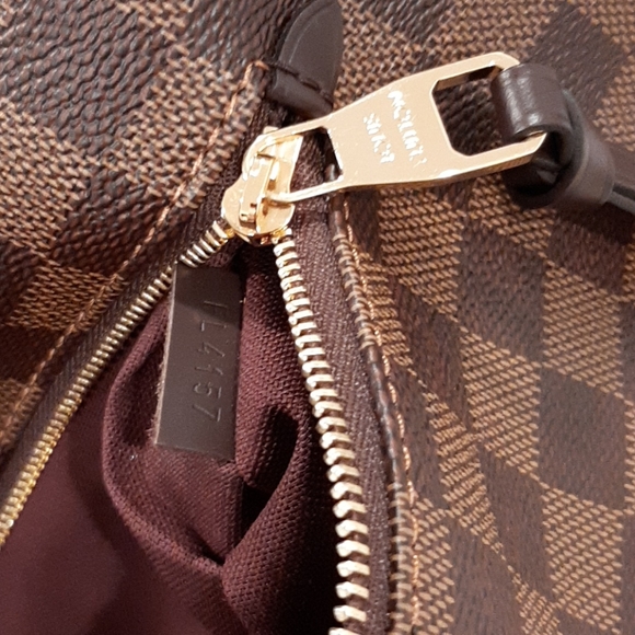 Authentic ๐ฅ๐ฅ๐ฅ MINT Louis Vuitton lena totes - Picture 7 of 14